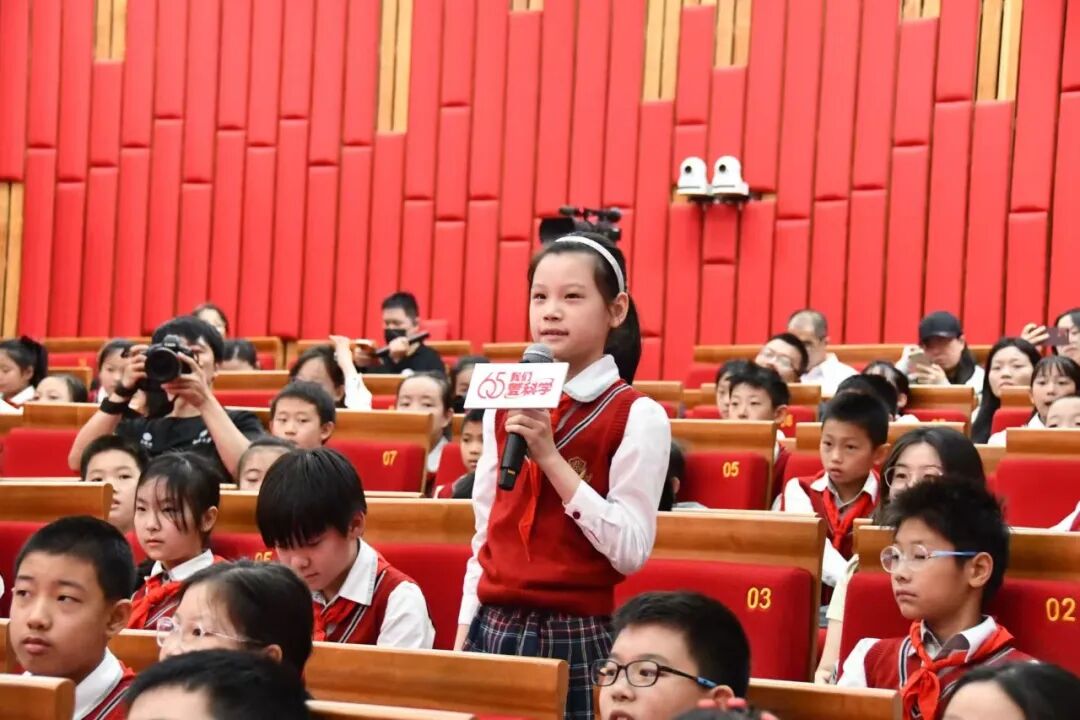 1759564505991851.jpg 1dda6402-b0c0-4f1b-aa5c-579d8edb789f.jpg